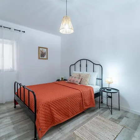 Apartamento T2 Fredjo Apartament *
